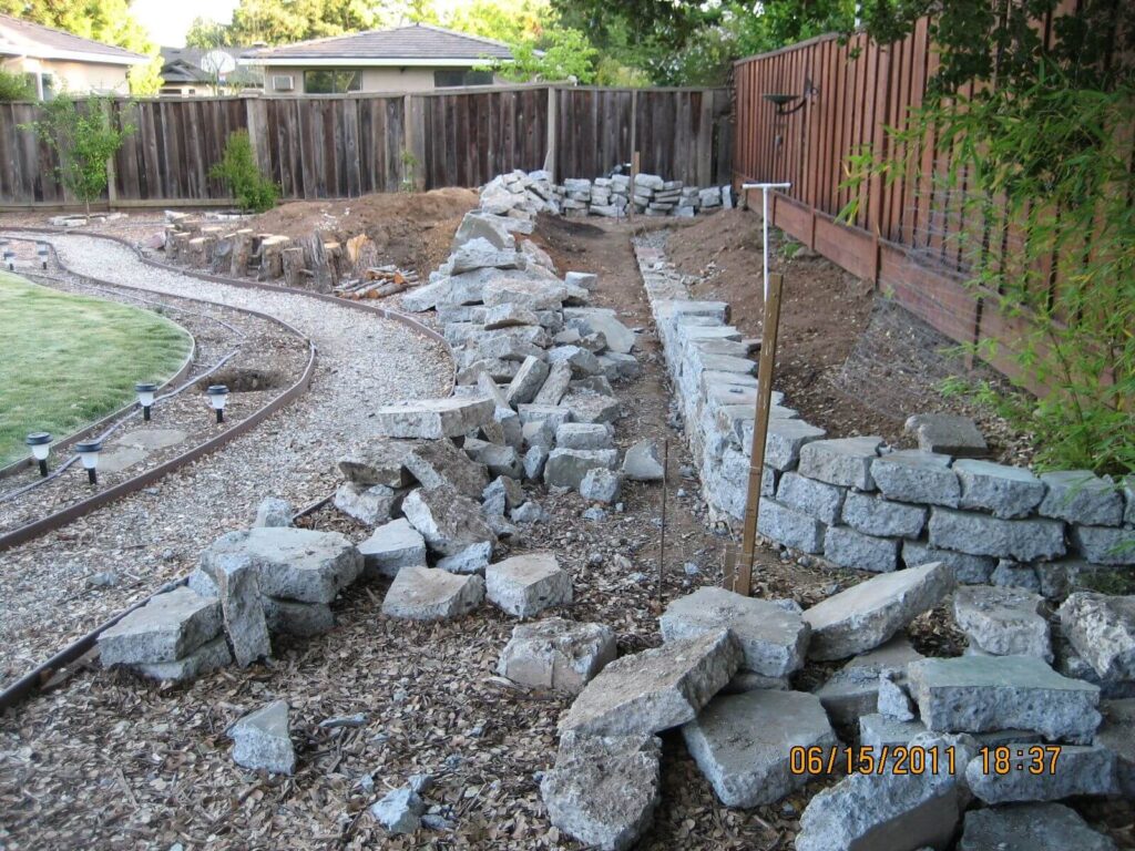 Concrete Rubble Retaining Wall-Retaining Wall Pros of Port St. Lucie
