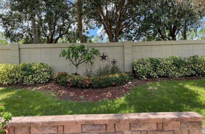 Residential Retaining Walls-Retaining Wall Pros of Port St. Lucie