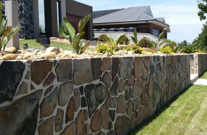 Stone Retaining Wall-Retaining Wall Pros of Port St. Lucie
